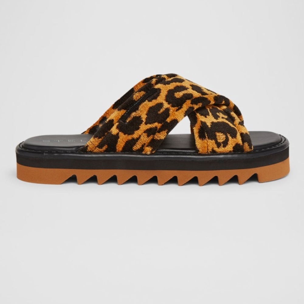 SOMM SNEARELISE CRISSCROSS LEOPARD SAN Stella $750.  Size 40 EU.  Brand new
